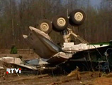 Польские военные следователи, устанавливающие обстоятельства катастрофы  президентского самолета под Смоленском 10 апреля, вернулись к версии  о возможной ошибке русского диспетчера