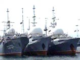 Министр обороны России Анатолий Сердюков заявил, что численность Черноморского флота РФ уменьшится. Глава ведомства не уточнил, сколько военных, проходящих службу в Севастополе, попадут под сокращение