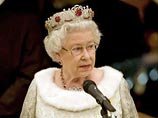 Награды присуждает не сама королева, список составляется от ее имени канцелярией британского правительства, но церемонии награждения проходят в Букингемском дворце