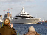Судостроительная компания Blohm&Voss (Германия) по-прежнему не может создать яхту, соответствующую запросам российского миллионера Романа Абрамовича