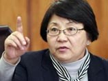 Роза Отунбаева, занимающая должность президента переходного периода Киргизии, подписала в воскресенье декрет, по которому отказывающиеся выполнять приказы комендантов военнослужащие и сотрудники правоохранительных органов будут уволены со службы