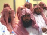 За "непристойным" занятием юношу застали бдительные  представители саудовской религиозной полиции