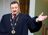 Украинский судья-коррупционер изгрыз 600 страниц уголовного дела, возбужденного против него