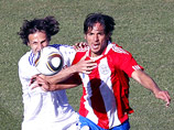 Парагвай практически обеспечил себе участие в плей-офф ЧМ-2010