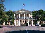 Власти Петербурга назвали фальшивкой объявления о комендантском часе на время экономического форума