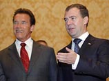 23 июня состоялся официальный визит президента России Дмитрия Медведева в США и первым политиком, с которым встретился российский лидер, стал губернатор Калифорнии, бывшая голливудская звезда Арнольд Шварценеггер