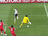 Футболисты сборной Германии, показав удивительный футбол, разгромили со счетом 4:1 команду Англии. 