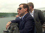 Президент России Дмитрий Медведев осмотрел вооружение тяжелого атомного ракетного крейсера "Петр Великий"