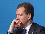 Дмитрий Медведев не станет реагировать на арест "русских шпионов" в США, пока не будет прямой реакции Барака Обамы