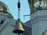 Гигантский 9-тонный колокол водружен на звонницу Храма-на-Крови в Екатеринбурге