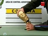 В аэропорту Колумбии конфискован Кубок мира по футболу, слепленный из 11 килограммов кокаина
