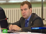 Возможно, в ЮНЕСКО пришли к такому выводу, узнав, что президент РФ Дмитрий Медведев призвал через своего помощника Сергея Приходько петербургские власти принять во внимание альтернативные варианты строительства высотки