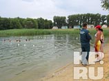 Руководитель лагеря в момент ЧП находилась рядом с водоемом и не досмотрела за купающимися детьми
