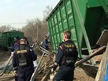 Шесть вагонов грузового поезда сошли с рельсов в воскресенье в Тацинском районе Ростовской области