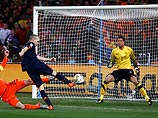Но своего Иньеста все-таки добился: на 116-й минуте защита сборной Нидерландов не оказала ему должного внимания и он забил "золотой" гол!