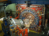Бозон Хиггса или, как его еще называют, "божественная частица", возможно, был найден главным конкурентом Большого адронного коллайдера (БАК) - ускорителем Tevatron, расположенным в США
