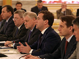 Как отметил президент, люди, которые непосредственно сталкиваются с проявлениями коррупции в повседневной жизни, говорят, что хотя изменений в сфере борьбы с коррупцией немного, об этой теме стало можно говорить вслух Как отметил президент, люди, которые непосредственно сталкиваются с проявлениями коррупции в повседневной жизни, говорят, что хотя изменений в сфере борьбы с коррупцией немного, об этой теме стало можно говорить вслух