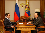 Президент России Дмитрий Медведев принял досрочную отставку главы Башкирии Муртазы Рахимова