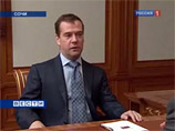 На встрече в своей резиденции "Бочаров ручей" Медведев сообщил, что получил заявление Рахимова об отставке и "принял решение о его удовлетворении"