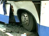 Рейсовый автобус столкнулся с "КамАЗом" под Ростовом: девять пострадавших