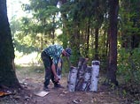 Защитники Химкинского леса возвели баррикады, чтобы помешать вырубке деревьев