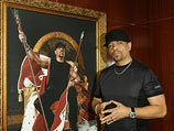 Рэпера Ice T, играющего полицейского в сериале, арестовали за непристегнутый ремень