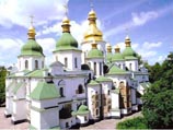 Московский патриарх впервые за 19 лет совершил молебен в Софии Киевской