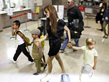 Анджелина Джоли полчаса искала в Москве сына