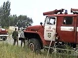 Сотрудники МЧС, внутренних войск, МВД России, а также сотрудники Главного управления исполнения наказаний (ГУИН) из Мордовской республики готовятся отражать огонь, который подбирается в район Саровского ядерного центра Сотрудники МЧС, внутренних войск, МВД России, а также сотрудники Главного управления исполнения наказаний (ГУИН) из Мордовской республики готовятся отражать огонь, который подбирается в район Саровского ядерного центра