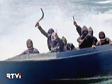 Захваченный в Аденском заливе пиратами теплоход Syria Star с грузом сахара держит курс на юго-восток Африканского Рога