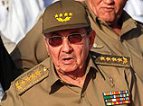 Фидель Кастро решил снова отобрать власть у брата, полагает инопресса