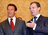 Шварценеггер уже затрагивал данную тему в ходе визита президента России Дмитрия Медведева в США, включавшего посещение 23-24 июня города Сан-Франциско и Кремниевой долины в штате Калифорния