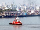 Два большегрузных судна столкнулись в порту Мумбаи