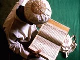 Помимо времени духовного очищения и совершенствования, Рамадан для мусульманина - это всегда память об откровении, когда в ночь на 27-е число священного месяца Пророку Мухаммеду началось ниспослание Корана. Помимо времени духовного очищения и совершенствования, Рамадан для мусульманина - это всегда память об откровении, когда в ночь на 27-е число священного месяца Пророку Мухаммеду началось ниспослание Корана.