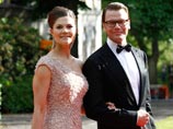 Наследную принцессу Швеции Викторию и ее мужа принца Даниэла обвинили в получении взятки
