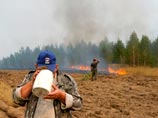 Добровольцы рассказали о борьбе с пожарами: под Москвой к огню не пускают, а в регионах гоняют и грабят