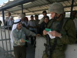 Израильских солдат попросили не есть, не пить и не курить в Рамадан