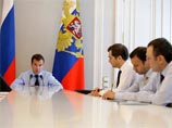 Медведев требует деньги для Дагестана. Минфину придется взять в залог "50 тысяч га минных полей" Медведев требует деньги для Дагестана. Минфину придется взять в залог "50 тысяч га минных полей"
