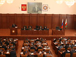 Со своим предложением предложением Кадыров обратился к парламенту республики перед тем, как уйти в отпуск