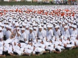 10267 граждан Китая сыграли своими телами в домино и побили мировой рекорд