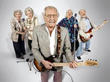 Пенсионеры, которые живут в одном из домов престарелых в Германии, стали участниками рок-группы