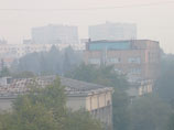 В столице ощущается сильный запах гари, при этом видимость остается нормальной - смог хоть и присутствует, но не превратил на этот раз воздух Москвы в вату