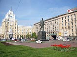 Московские власти приняли решение в ближайшие дни закрыть на реконструкцию одну из главных площадей столицы - Триумфальную