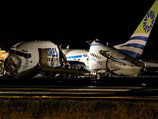Крушение произошло в 01:40 по местному времени из-за того, что в самолет ударила молния