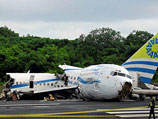 В Колумбии самолет рухнул и раскололся на три части после удара молнии. Погибла одна пассажирка