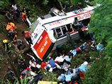 Пассажирский автобус в среду утром упал в пропасть в провинции Бенгет