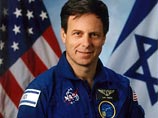 Таким образом у Израиля появится собственный астронавт - всего лишь второй по счету. Первый - боевой летчик ВВС страны полковник Илан Рамон - погиб 1 февраля 2003 года в результате катастрофы шаттла Columbia