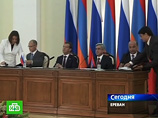 На встрече был подписан протокол о продлении сроков действия договора о пребывании 102-й российской военной базы на территории Армении