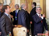 Медведев анонсировал скорые перемены в ОДКБ. СМИ заметили, как Лукашенко прятал от него глаза Медведев анонсировал скорые перемены в ОДКБ. СМИ заметили, как Лукашенко прятал от него глаза
