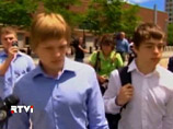20-летний Тим Фоли (слева) ранее зарегистрировался на возобновление обучения в Университете Джорджа Вашингтона в начале осеннего семестра 30 августа